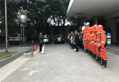 1517626331963404.jpg 消防演習-2.jpg