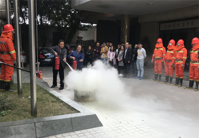 1517626567335676.jpg 消防演習-8.jpg